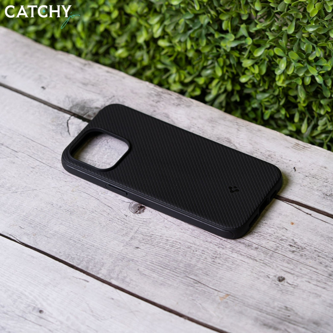 iPhone Spigen Silicone Case