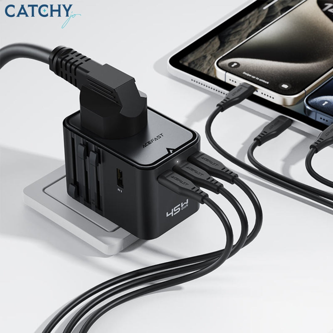 ACEFAST Z8 (3xUSB-C+2xUSB-A) Charging Adapter