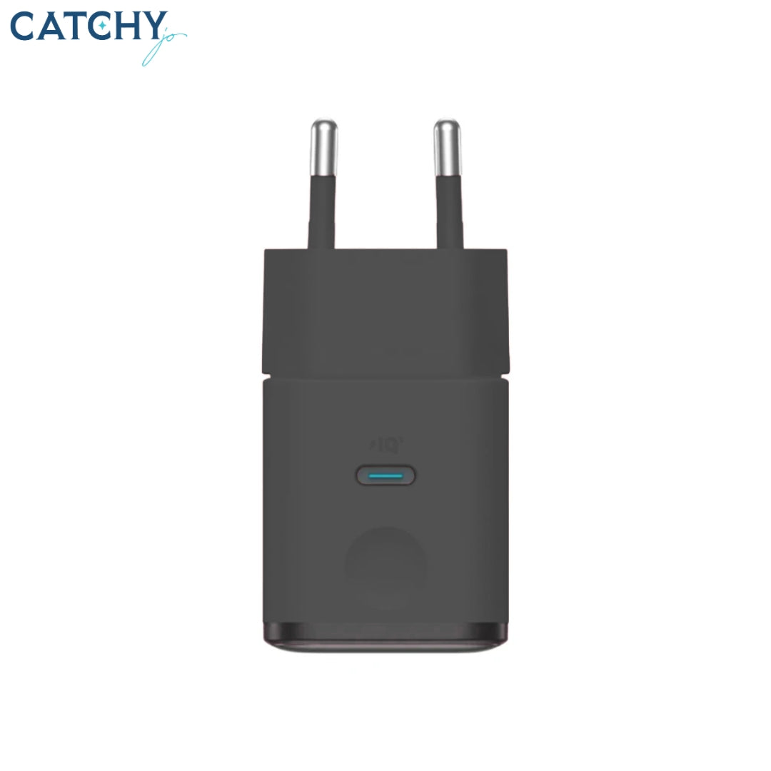 Anker Nano Charger 45W With Smart Display