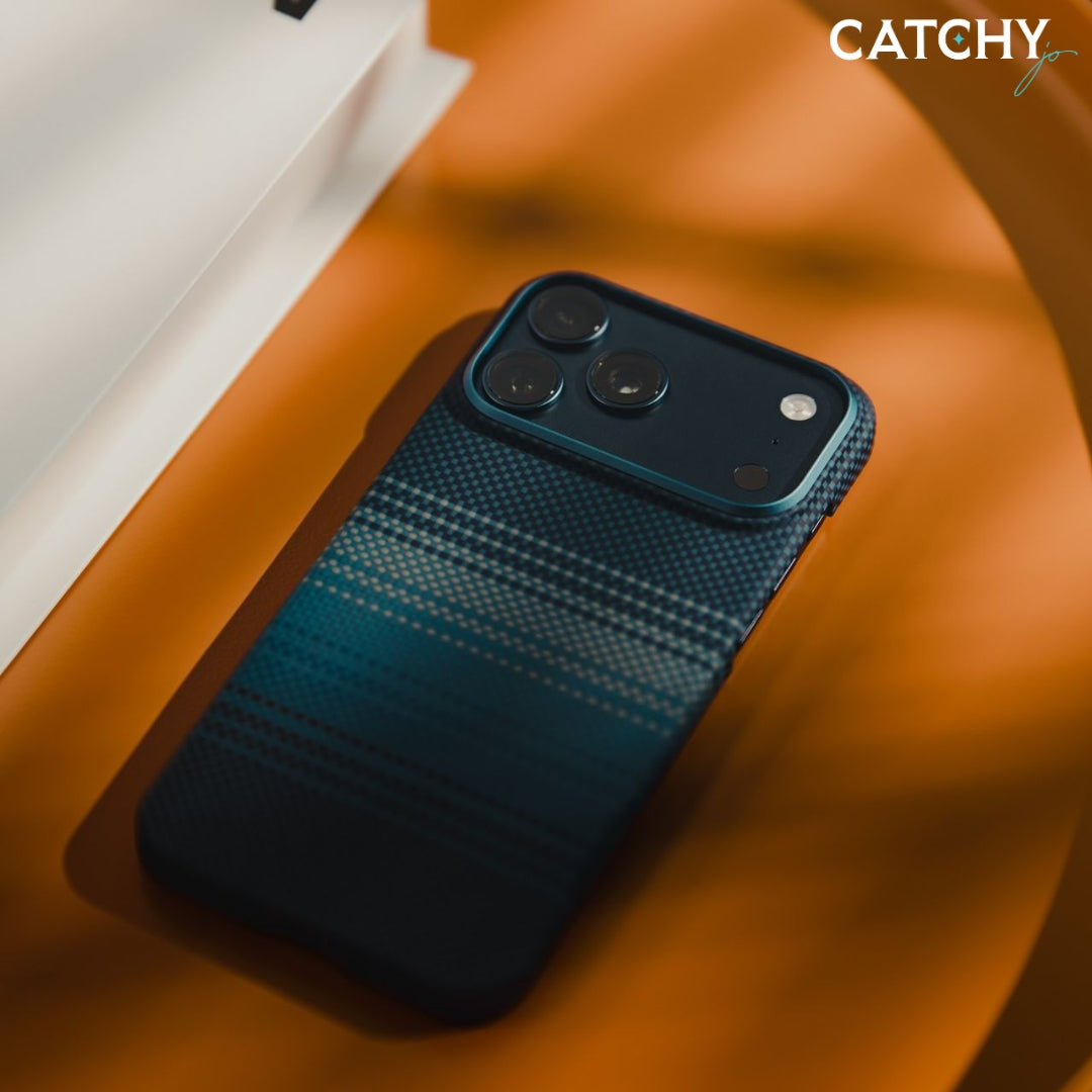 PITAKA iPhone Ultra-Slim Moment Moonrise Case