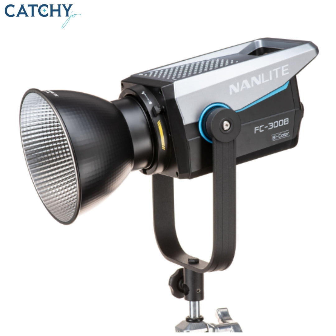 كشاف LED ثنائي اللون Nanlite FC300B